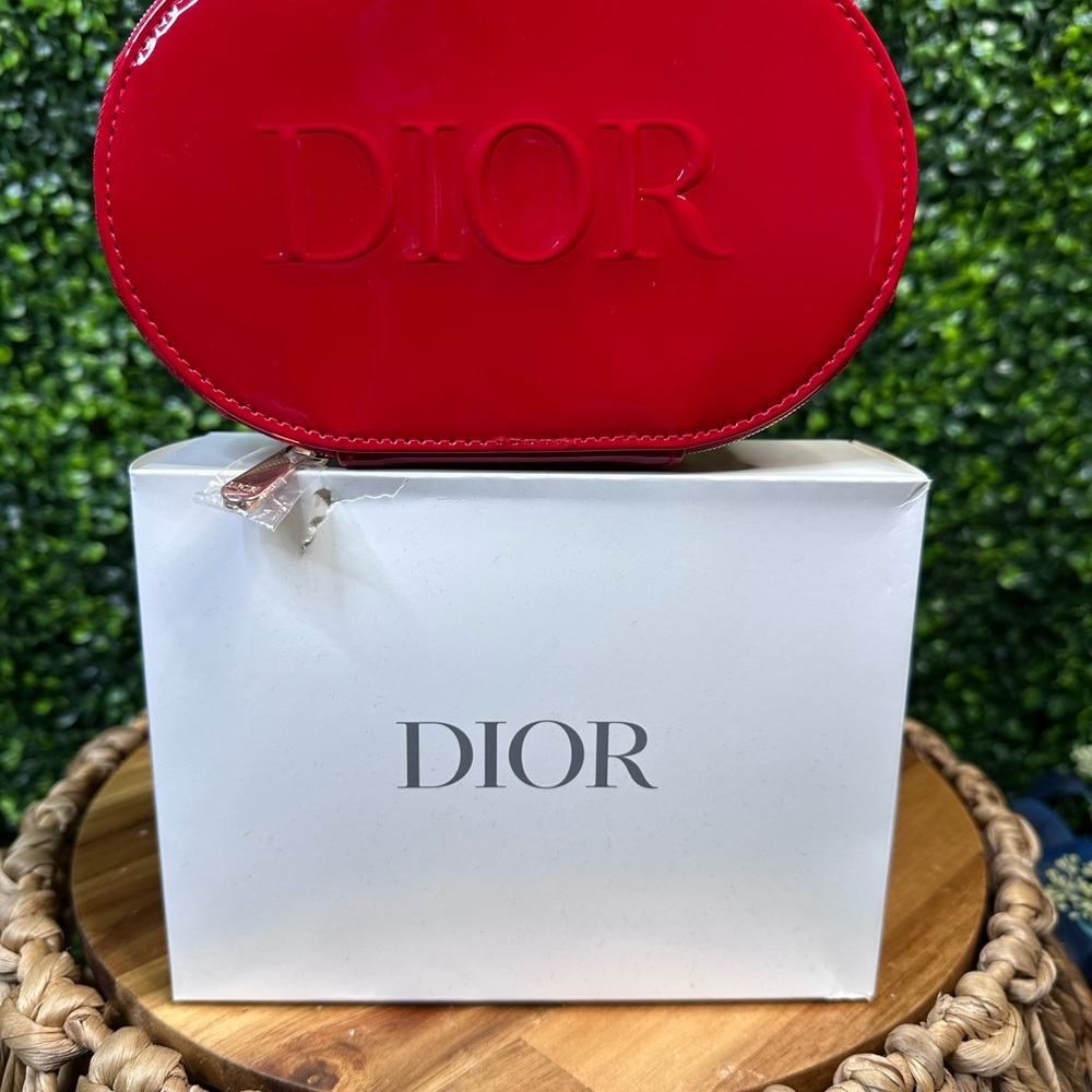 NIB Dior Red zip around small bag - Picture 8 of 13